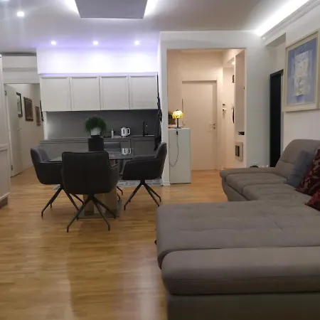 Apartment Centro Tram